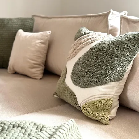 Am Weinaupark * تسيتاو